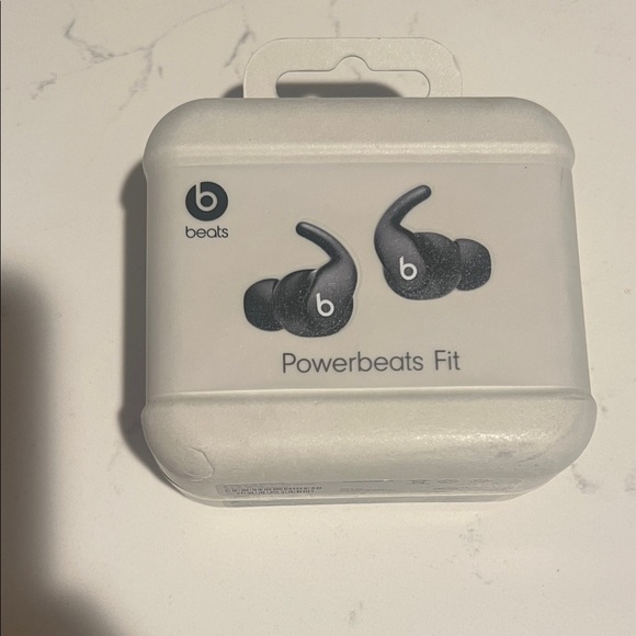 Powerbeats Fit Wireless Earbuds in black, brand new - Picture 10 of 12
